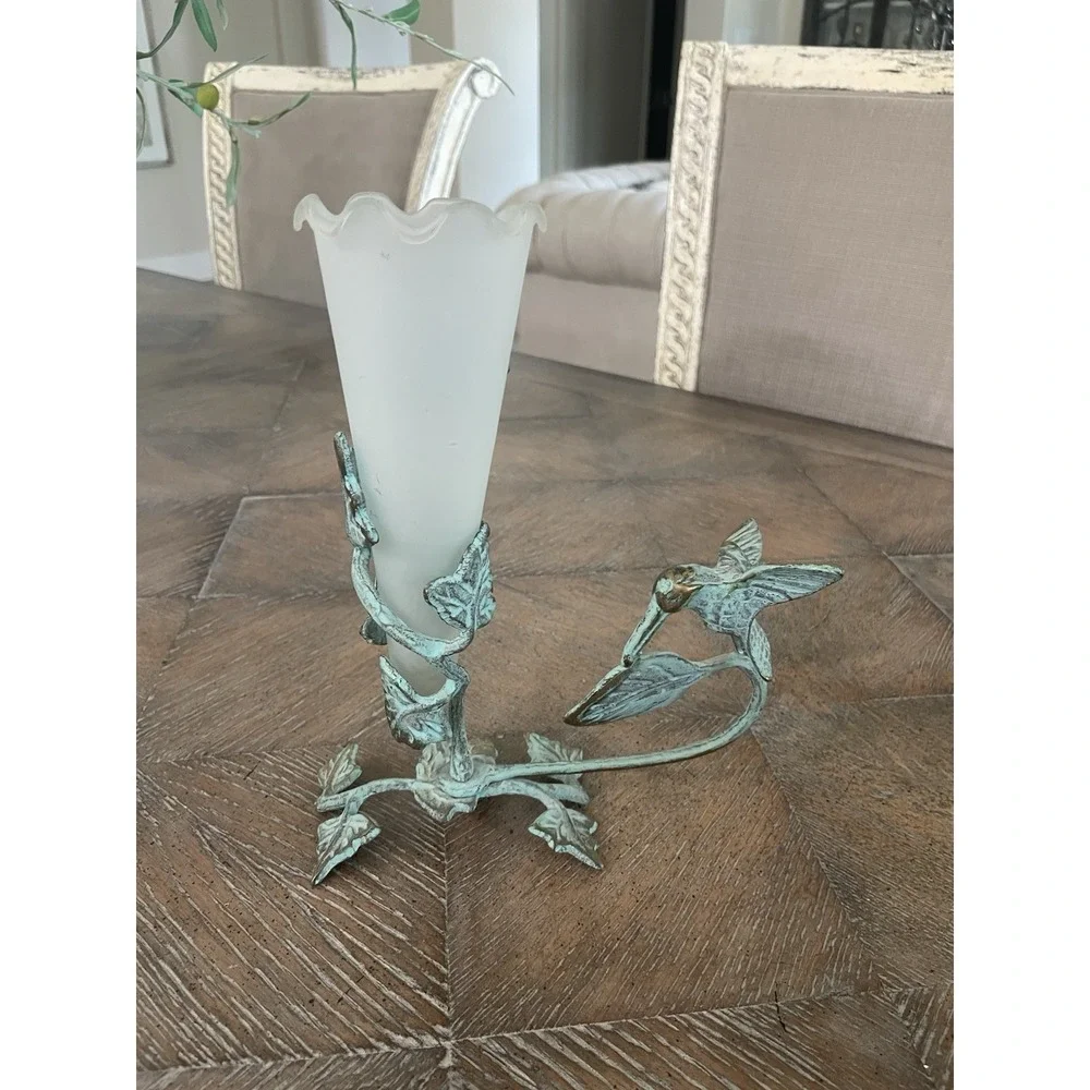 Vtg Verdigris Brass Hummingibrd Bud Vase with Fluted Frosted Glass Insert 8
